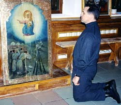 worshipping_satan4.jpg